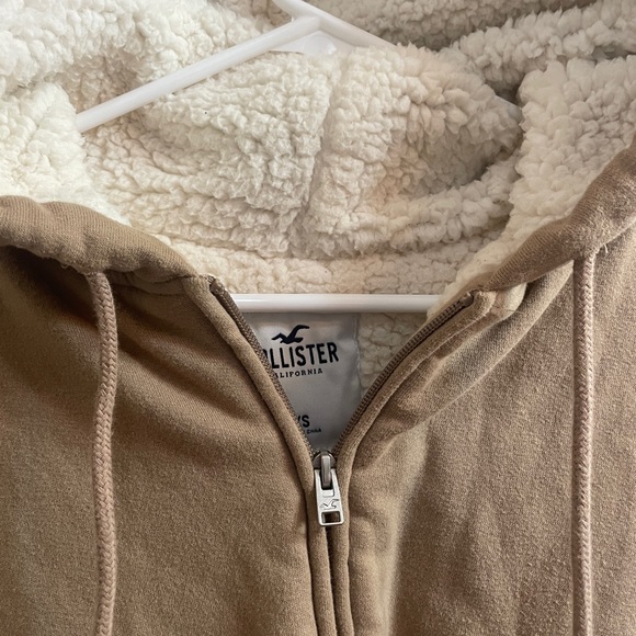 **sold** **sold** Hollister Sherpa-Lined Full-Zip Cropped Hoodie XS - Picture 4 of 4
